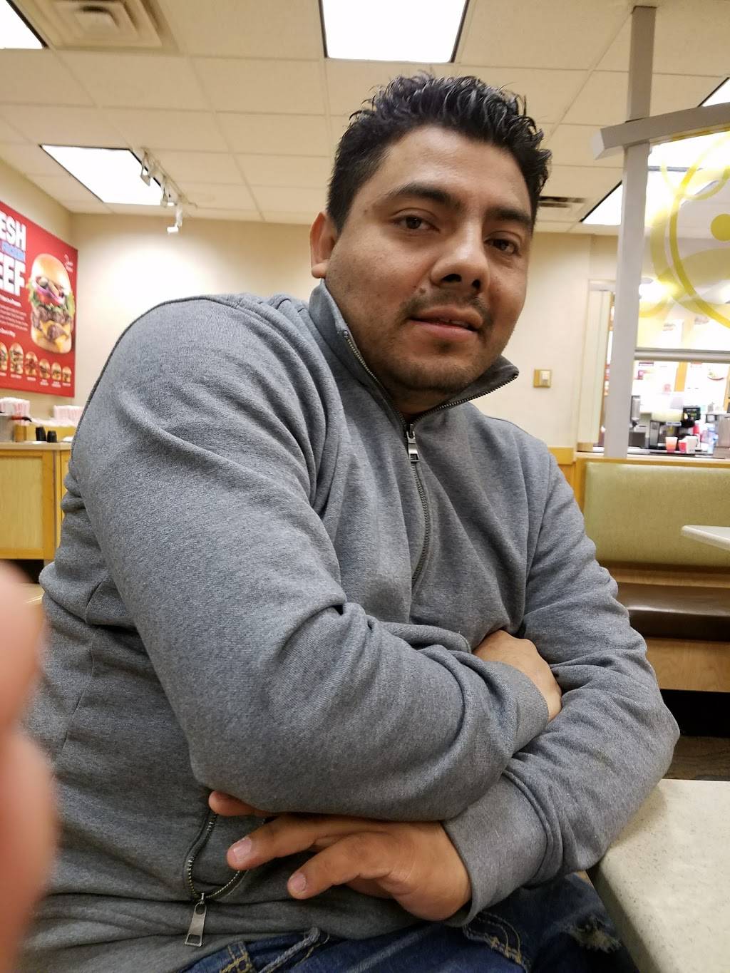 Wendys | restaurant | 3527 Hillsborough Rd, Durham, NC 27705, USA | 9193836794 OR +1 919-383-6794