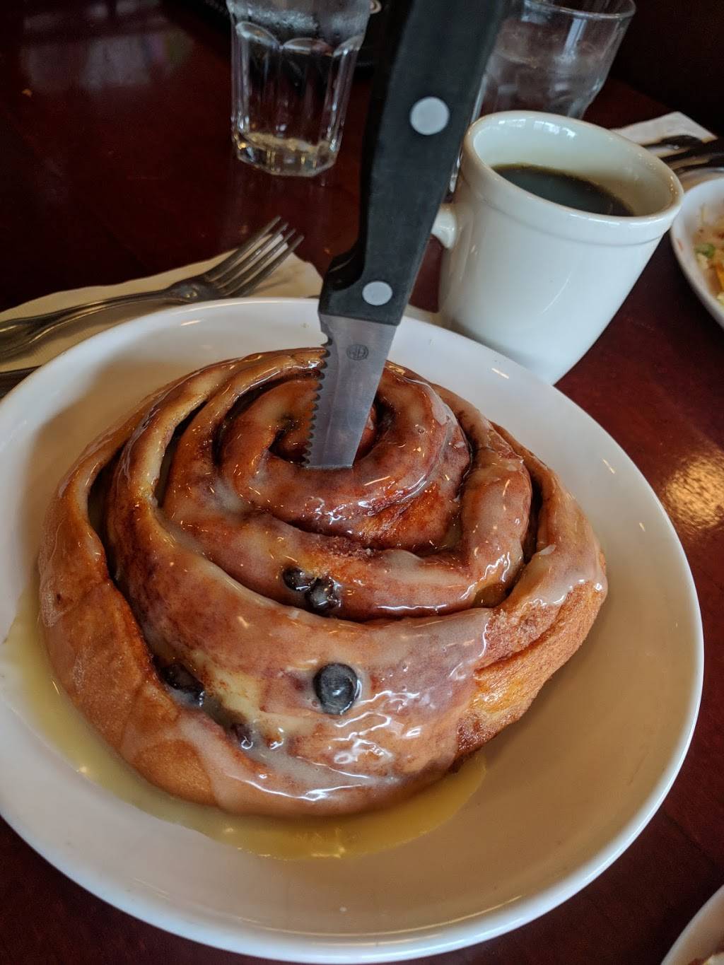 Blue Star Cafe & Pub | cafe | 4512 Stone Way N, Seattle, WA 98103, USA | 2065480345 OR +1 206-548-0345