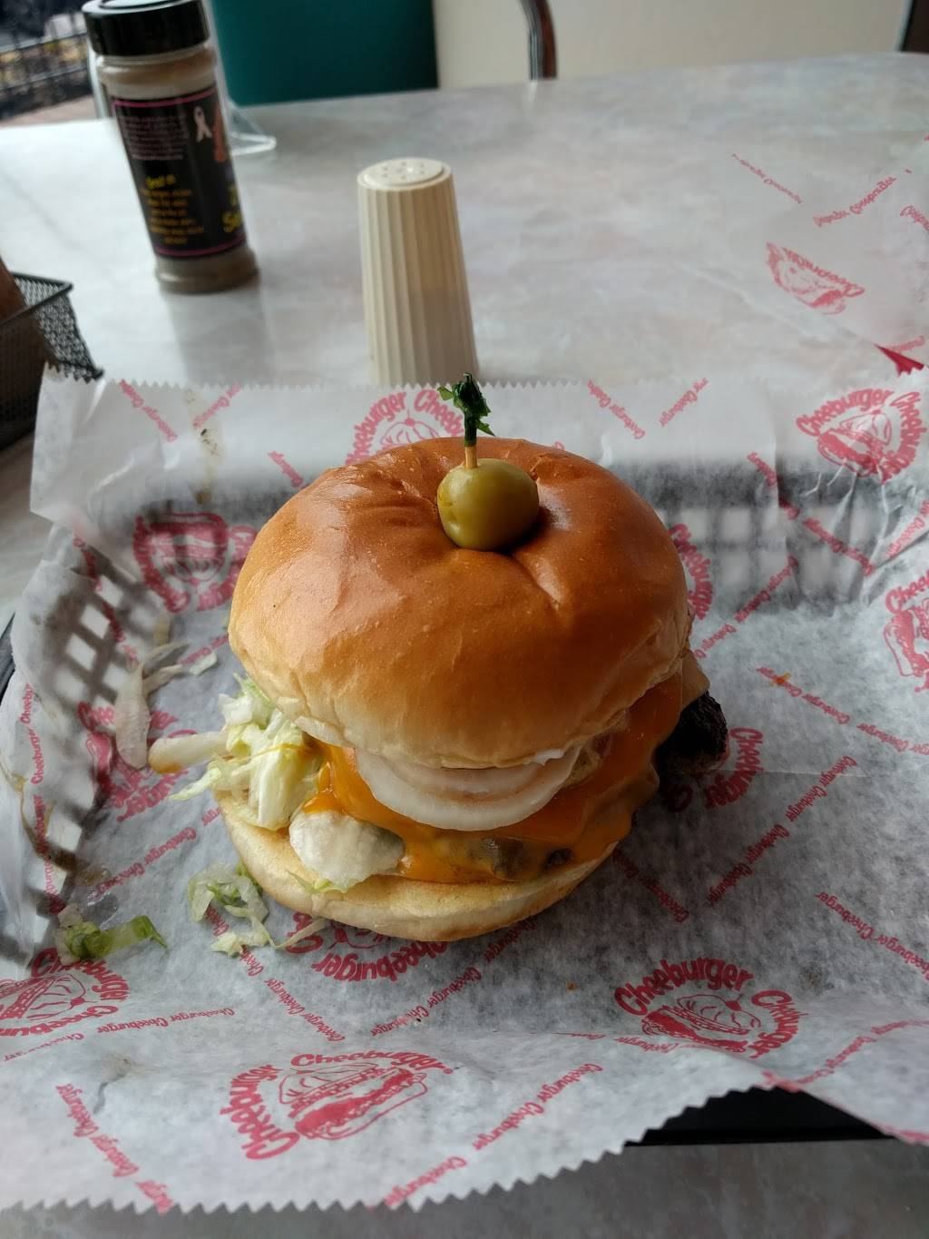 Cheeburger Cheeburger | restaurant | 14921 Shady Grove Rd # G, Rockville, MD 20850, USA | 3013099555 OR +1 301-309-9555