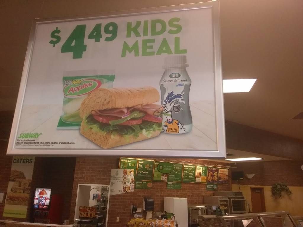 Subway | meal takeaway | 11601 E, US 40 Hwy, Kansas City, MO 64133, USA | 8163567827 OR +1 816-356-7827