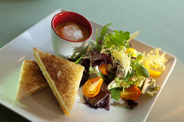 Restaurant506 | restaurant | 7145, 506 N Center St, Arlington, TX 76011, USA | 8178015541 OR +1 817-801-5541