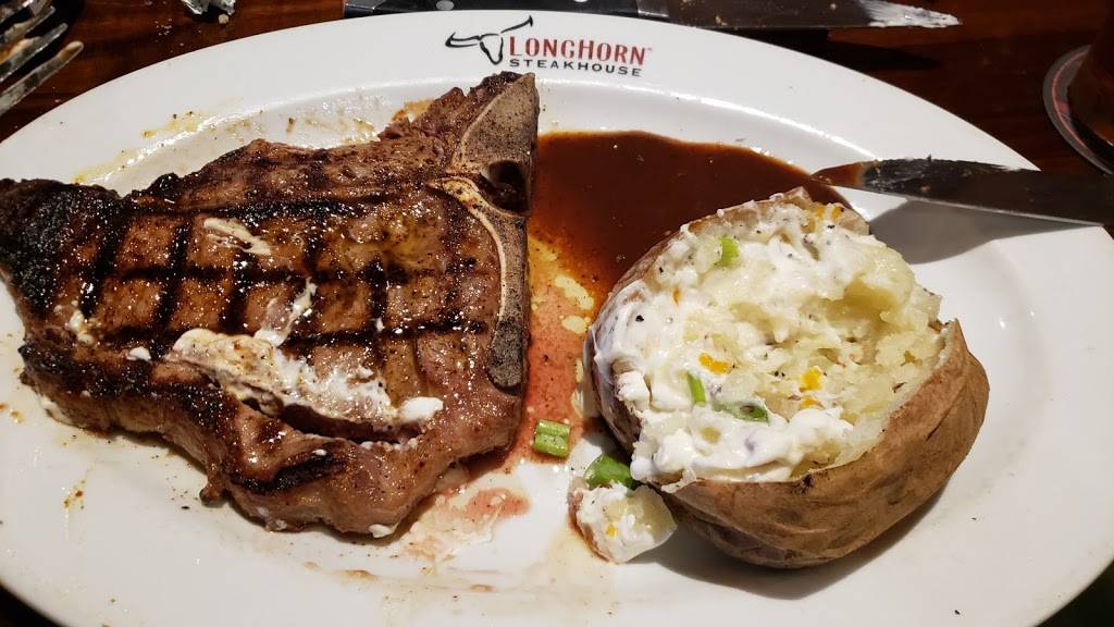 LongHorn Steakhouse | meal takeaway | 114 Laurel Park Cove, Flowood, MS 39232, USA | 6019365759 OR +1 601-936-5759