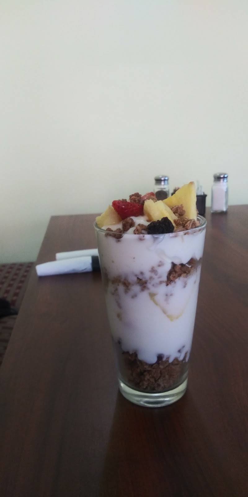 The Egg Plant Cafe and Catering | restaurant | 3751 Douglas Ave, Racine, WI 53402, USA | 2624561329 OR +1 262-456-1329