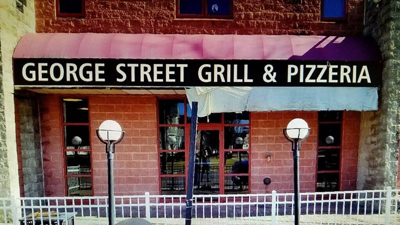 George Street Grill and Pizzeria | restaurant | 300, 304 Georges Rd, Dayton, NJ 08810, USA | 7328231995 OR +1 732-823-1995