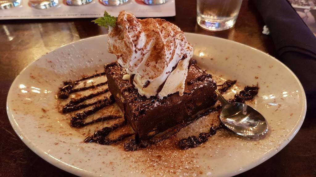 Rock Bottom Restaurant & Brewery | restaurant | 8980 La Jolla Village Dr, La Jolla, CA 92037, USA | 8584509277 OR +1 858-450-9277