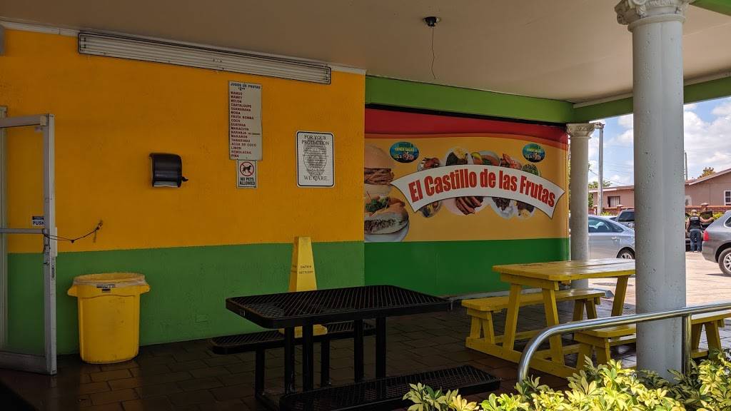 El Castillo de las Frutas | restaurant | 4290 E 4th Ave, Hialeah, FL 33013, USA | 3054596789 OR +1 305-459-6789