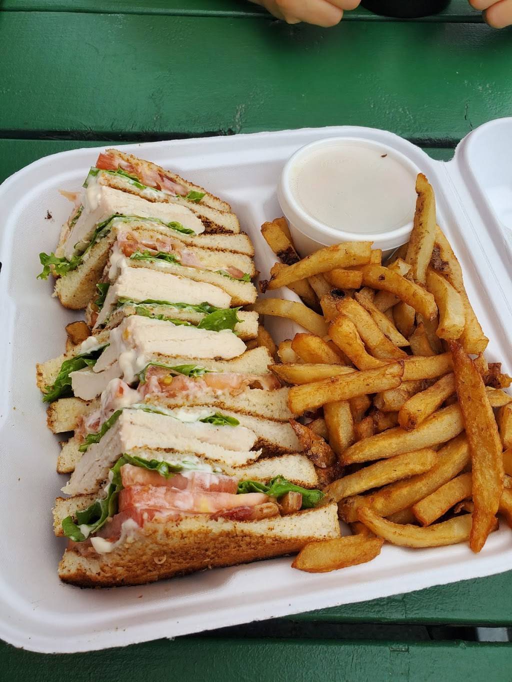 Gibeau Orange Julep | restaurant | 7700 Boulevard Décarie, Montréal, QC H4P 2H4, Canada | 5147387486 OR +1 514-738-7486