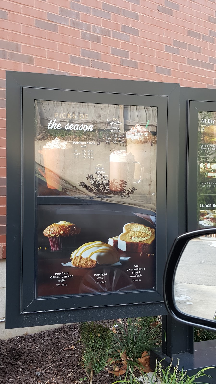 Starbucks | cafe | 2350 S Grand Blvd, St. Louis, MO 63104, USA | 3143136819 OR +1 314-313-6819