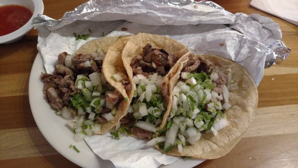 Los Bravos Mexican Restaurant | restaurant | 1255 Johnson Ferry Rd, Marietta, GA 30068, USA | 7709161776 OR +1 770-916-1776