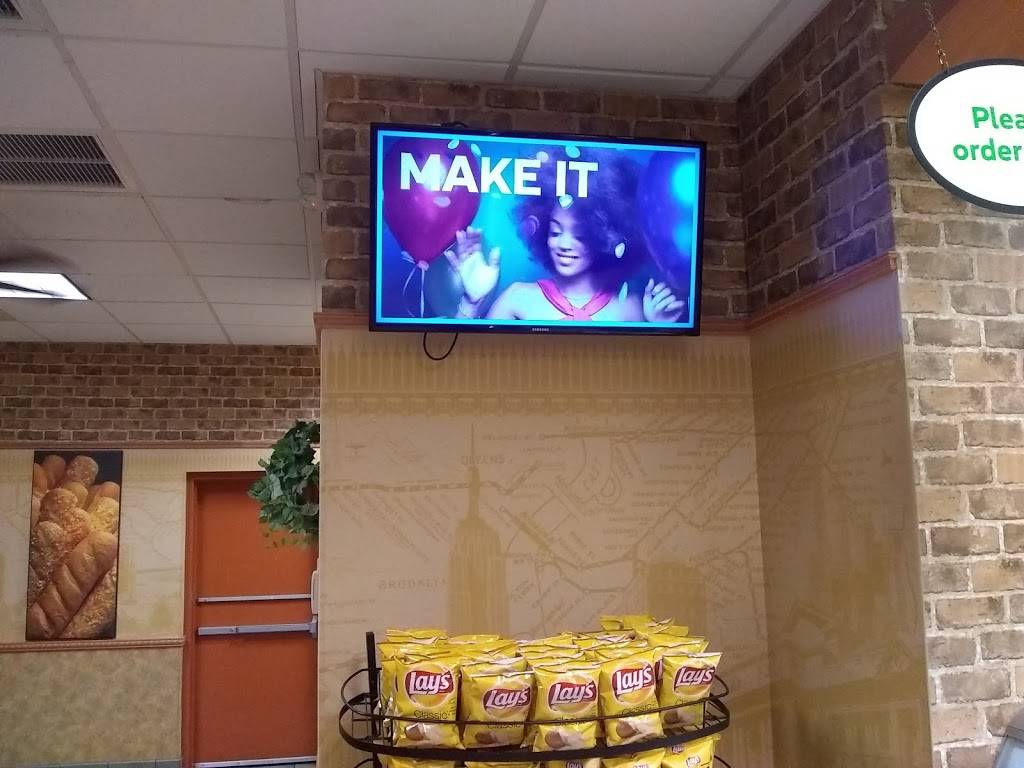 Subway | restaurant | 6736-6740 Aloma Ave, Winter Park, FL 32792, USA | 4076799011 OR +1 407-679-9011