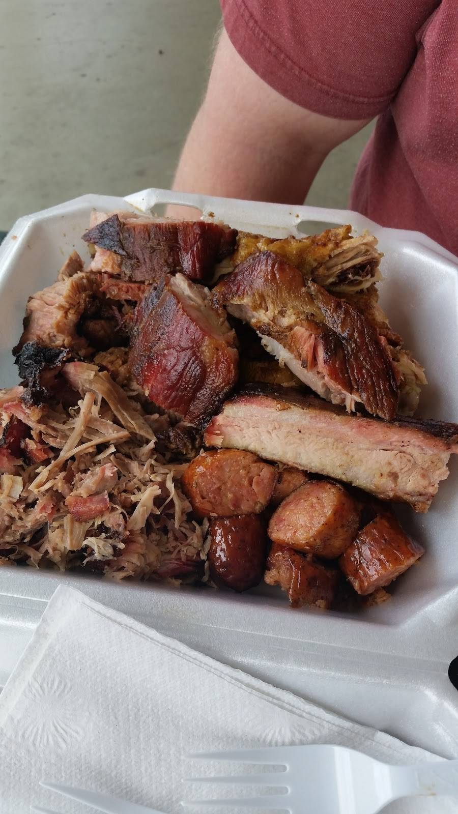 Georgia Boys B-B-Q | restaurant | 205 St Petersburg Dr E, Oldsmar, FL 34677, USA | 8138544498 OR +1 813-854-4498