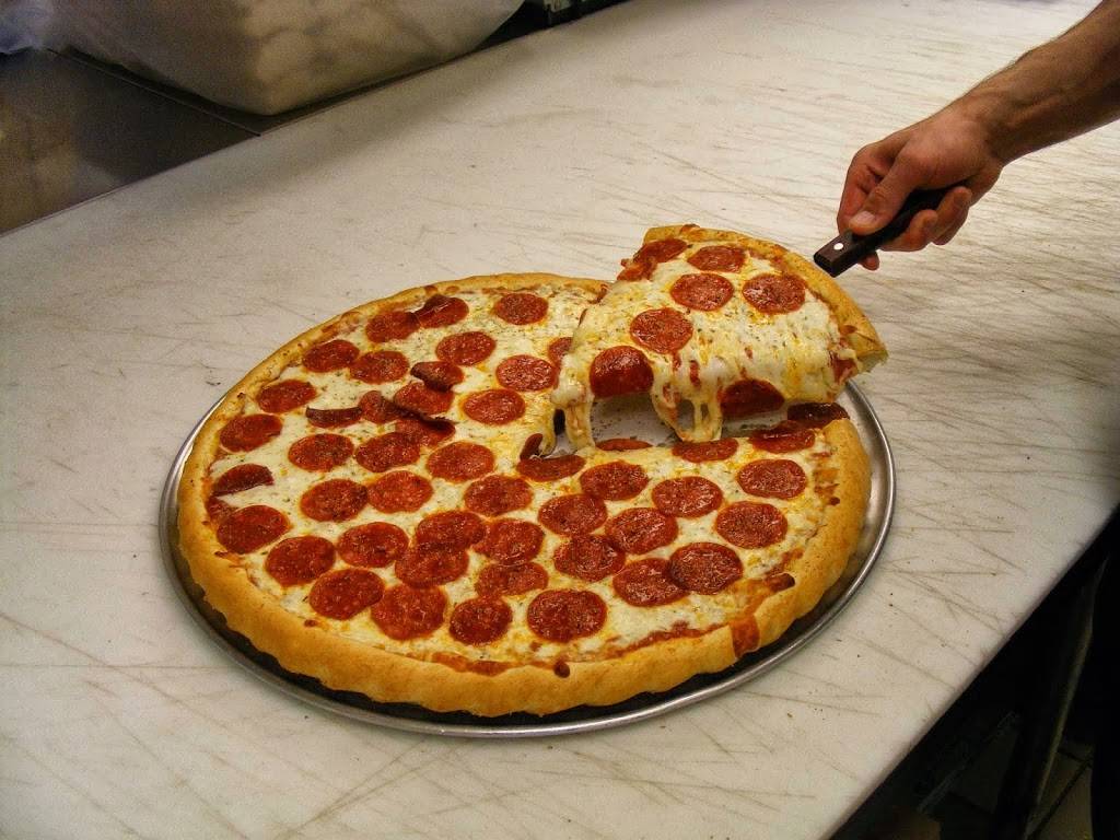 Rosatis Pizza of Lakemoor | restaurant | 28948 IL-120, Lakemoor, IL 60051, USA | 8155781100 OR +1 815-578-1100