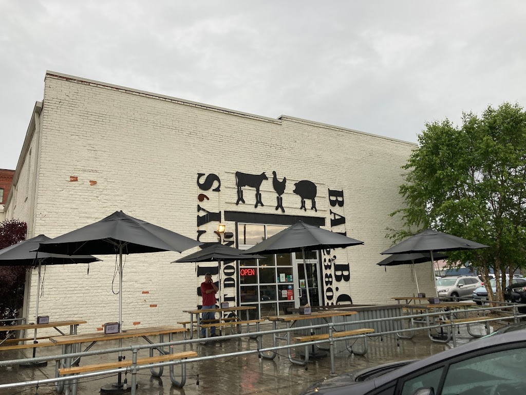 Saucys Sit-Down Bar.B.Q. | restaurant | 257 E Bank St suite c, Petersburg, VA 23803, USA | 8045043075 OR +1 804-504-3075