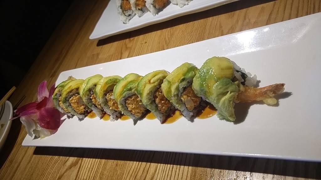 Summa Sushi | restaurant | 15218 Summit Ave #500, Fontana, CA 92336, USA | 9098994533 OR +1 909-899-4533