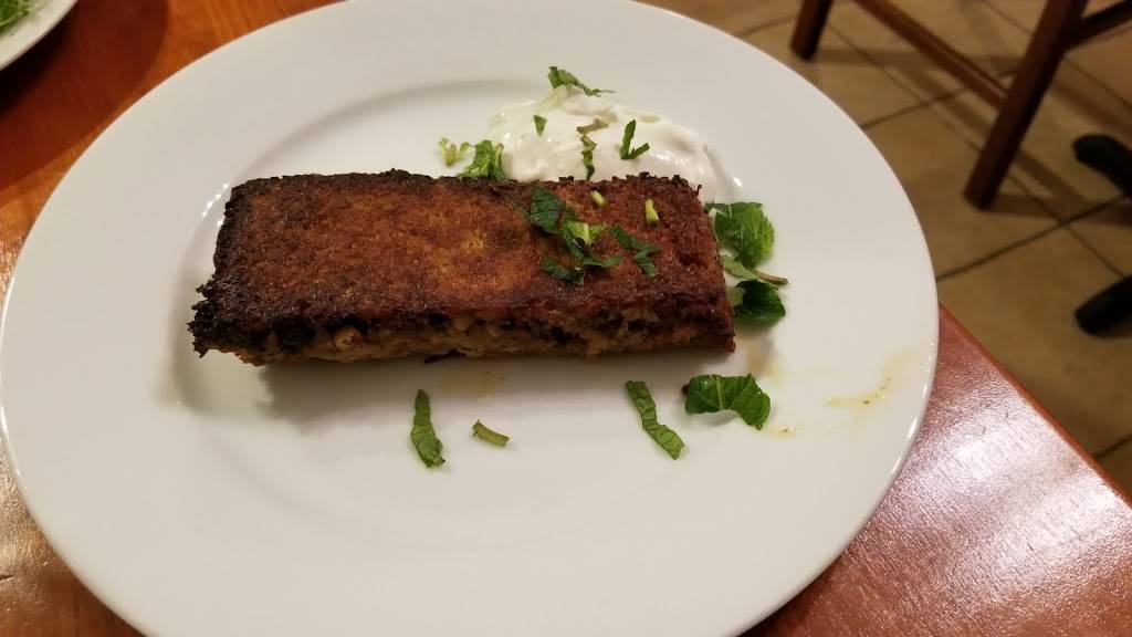 Kareems Restaurant | restaurant | 99 Common St, Watertown, MA 02472, USA | 6173931880 OR +1 617-393-1880