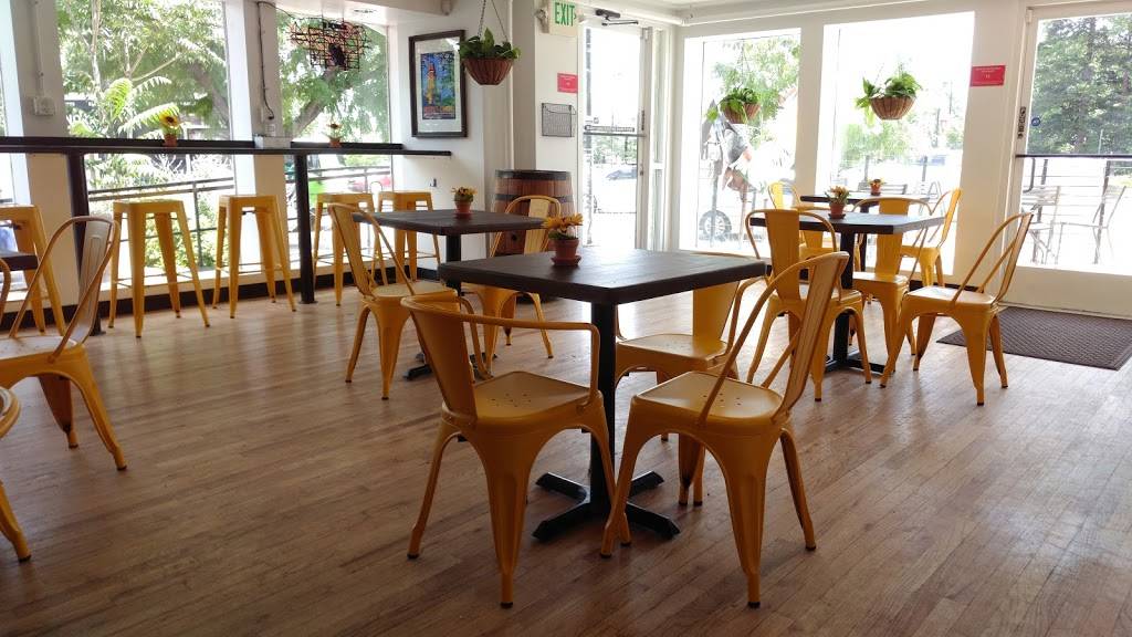 Chicken on the Hill | restaurant | 1335 Broadway suite b, Boulder, CO 80302, USA | 3039977543 OR +1 303-997-7543