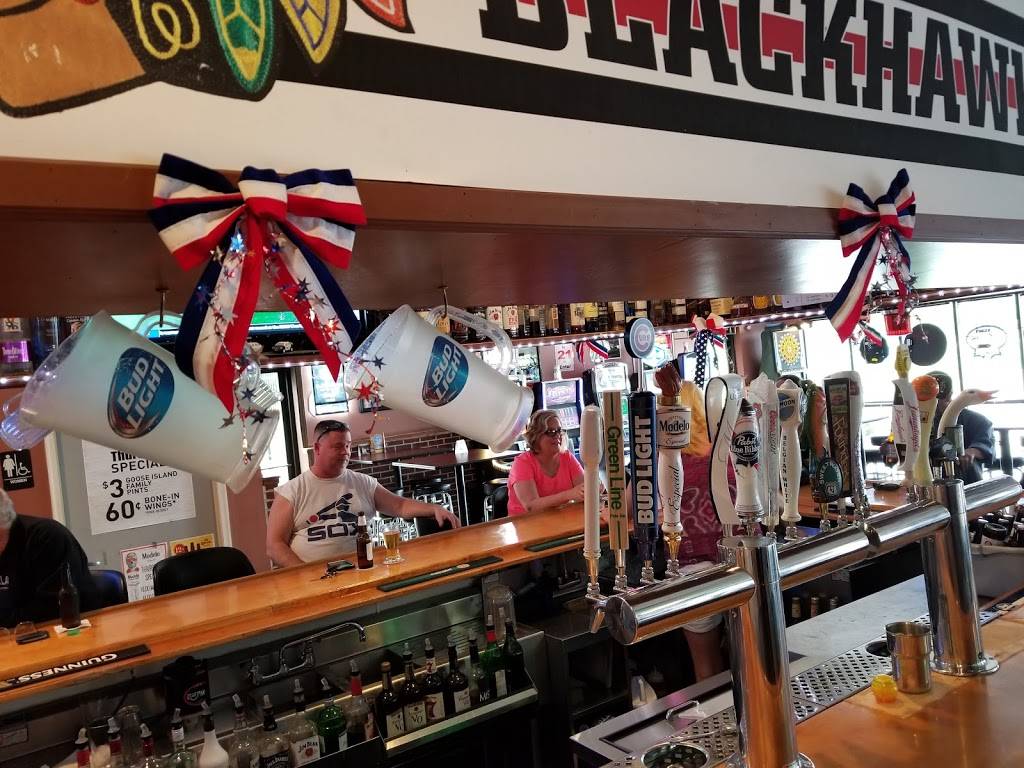 Mickeys Grille & Pub | restaurant | 377 S Budler Rd, Romeoville, IL 60446, USA | 8154368853 OR +1 815-436-8853