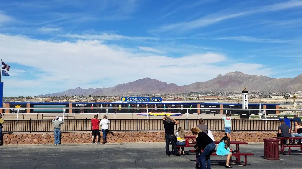 Sunland Park Racetrack & Casino | restaurant | 1200 Futurity Dr, Sunland Park, NM 88063, USA | 5758745200 OR +1 575-874-5200