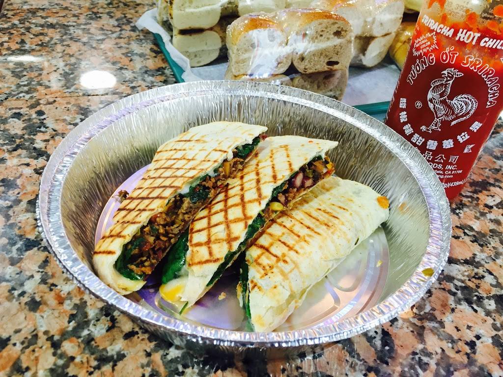 L Stop Gourmet Deli | restaurant | 223 Montrose Ave, Brooklyn, NY 11206, USA | 3478896608 OR +1 347-889-6608