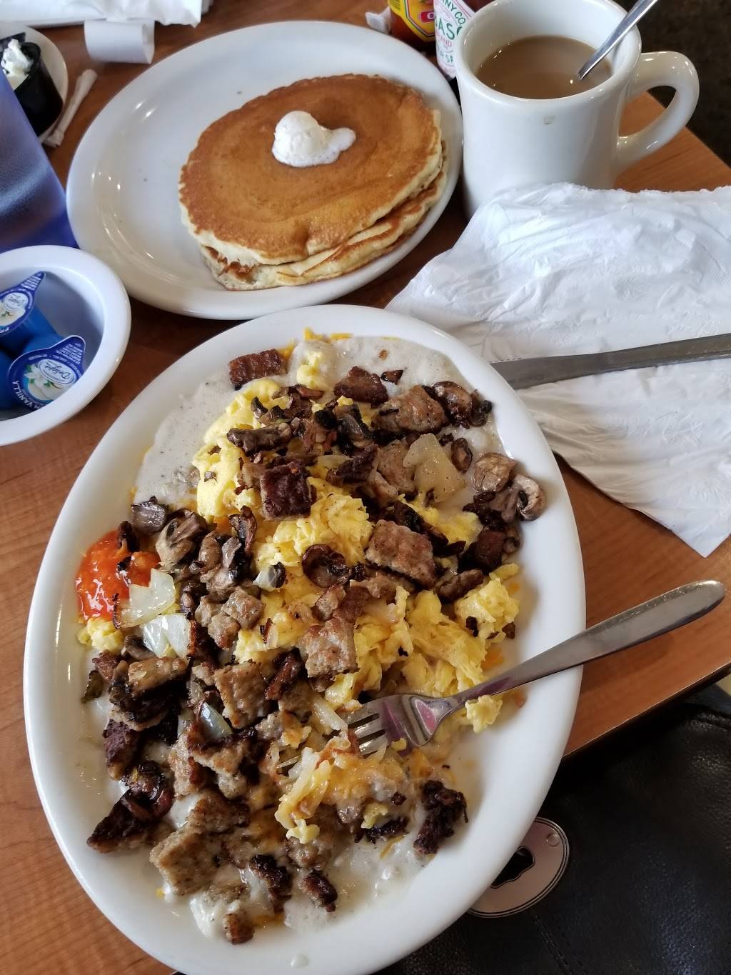 Loaded Cafe Restaurants Long Beach | cafe | 1101 Pacific Coast Hwy, Long Beach, CA 90806, USA | 5625911050 OR +1 562-591-1050