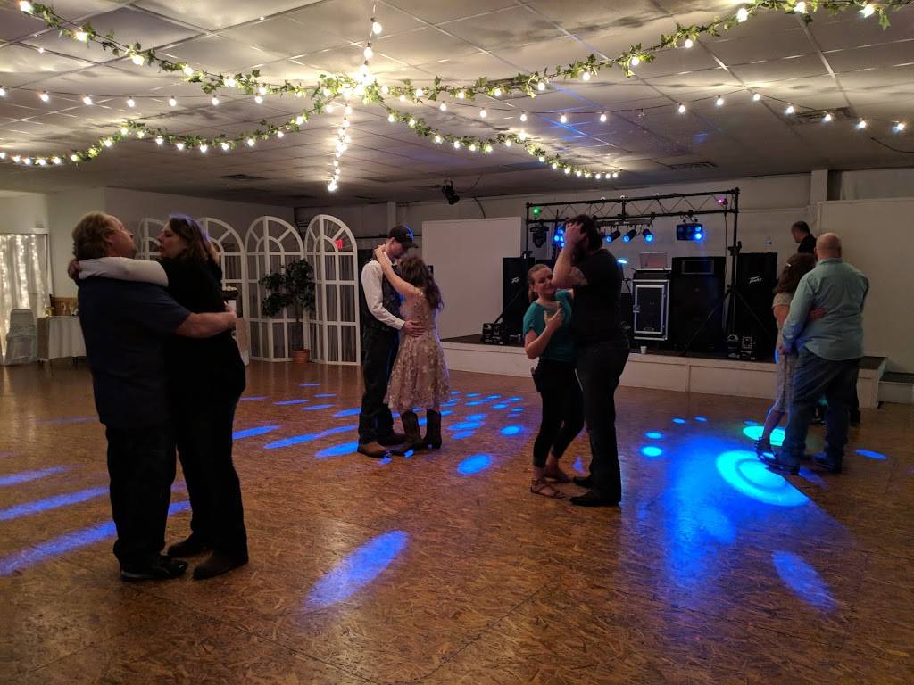 EZ Campground And Diner | restaurant | 14338 Townline Kossuth Rd, St Marys, OH 45885, USA | 4193943836 OR +1 419-394-3836