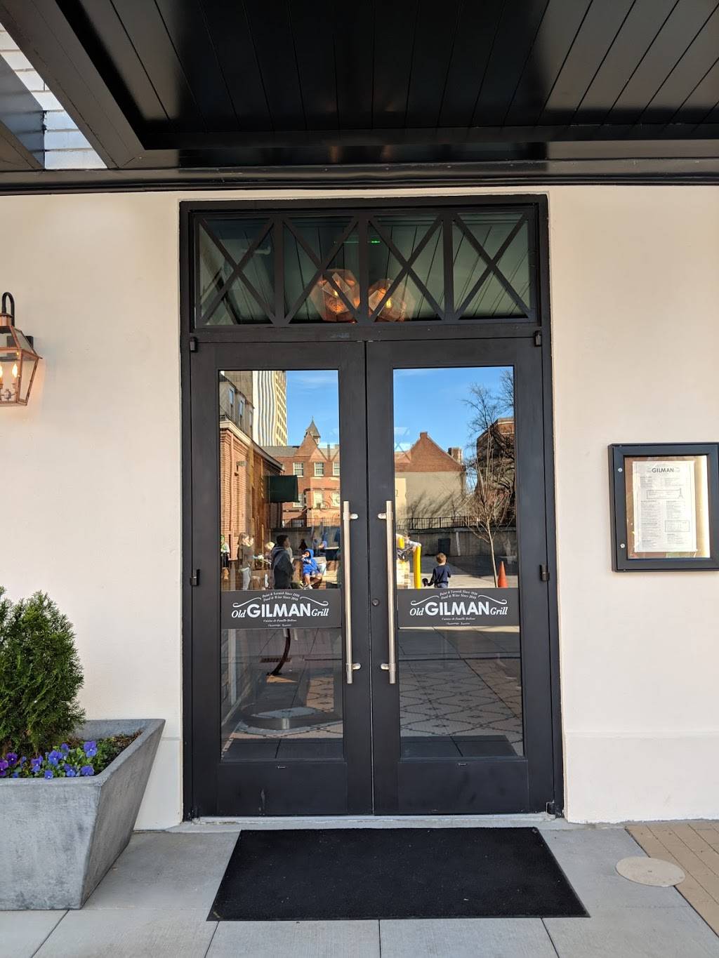 Old Gilman Grill | restaurant | 216 W 8th St, Chattanooga, TN 37402, USA | 4232697449 OR +1 423-269-7449