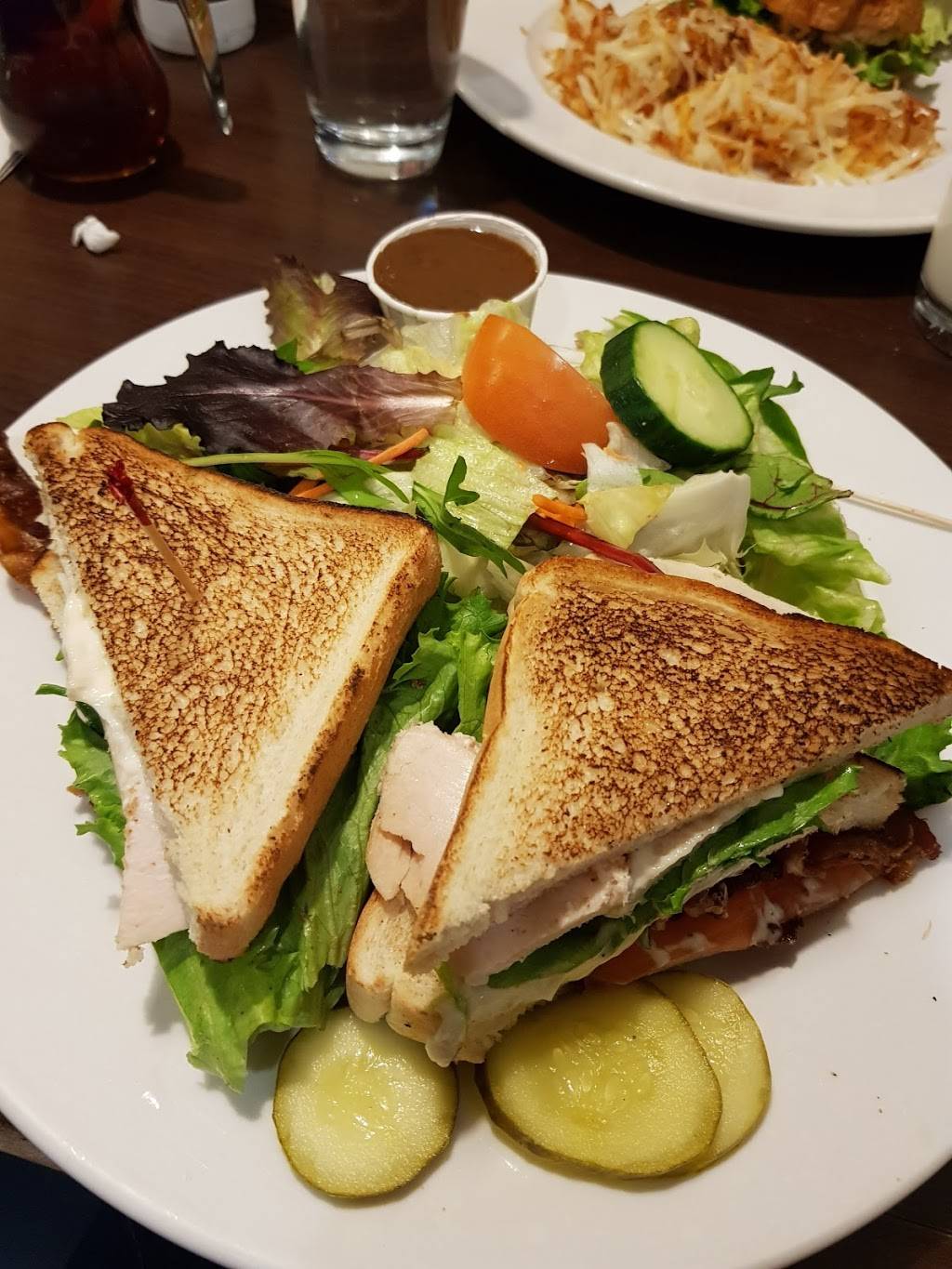 Perkins Family Restaurant | restaurant | 600 Dixon Rd, Etobicoke, ON M9W 1J1, Canada | 4162409741 OR +1 416-240-9741