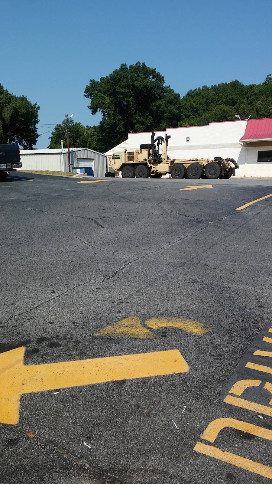 Hardees | restaurant | 4415 Clemson Blvd, Anderson, SC 29621, USA | 8642618111 OR +1 864-261-8111