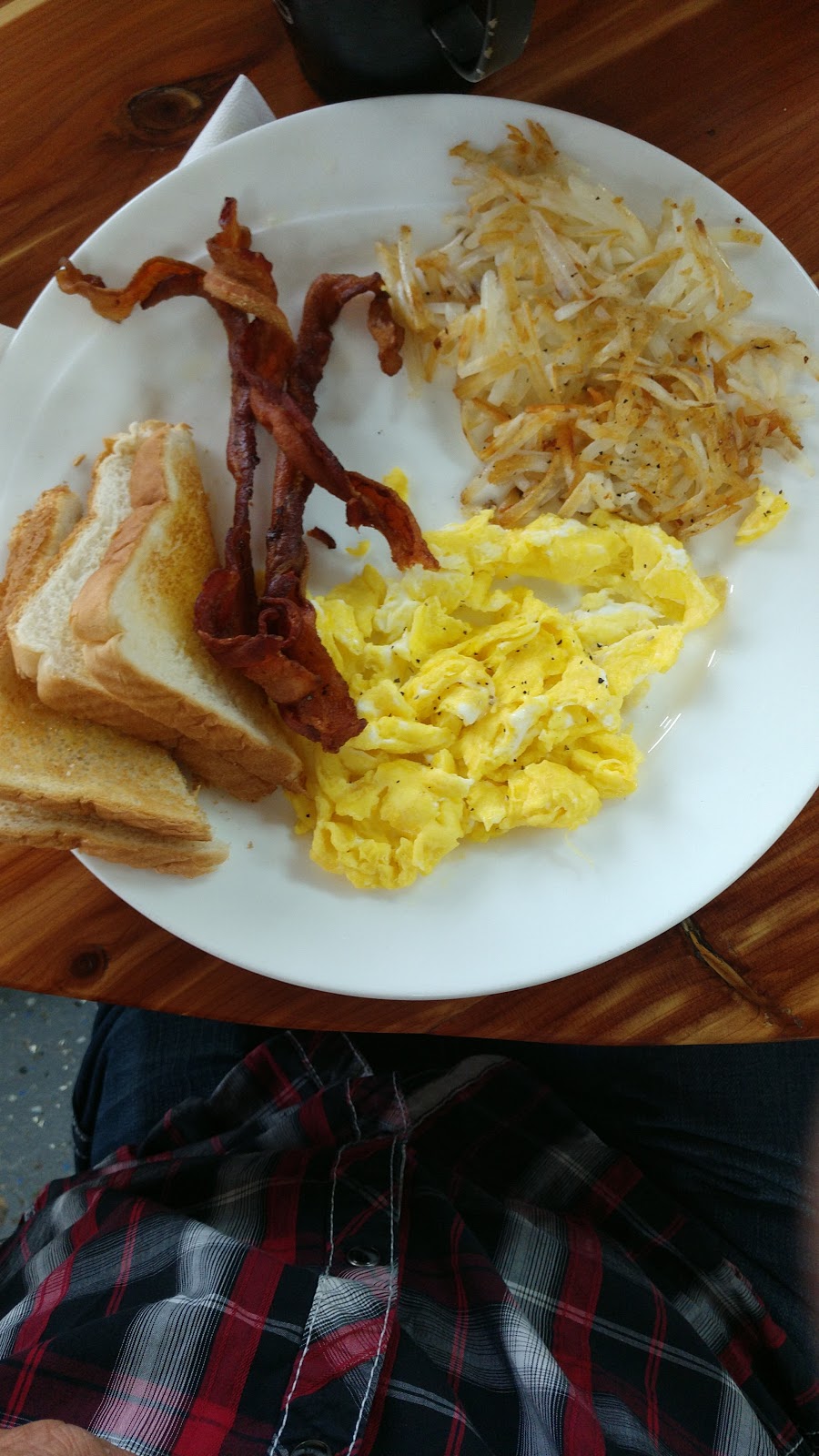 Early Bird Cafe | restaurant | 414 Andrews Ave, Hartsville, TN 37074, USA | 6156803131 OR +1 615-680-3131