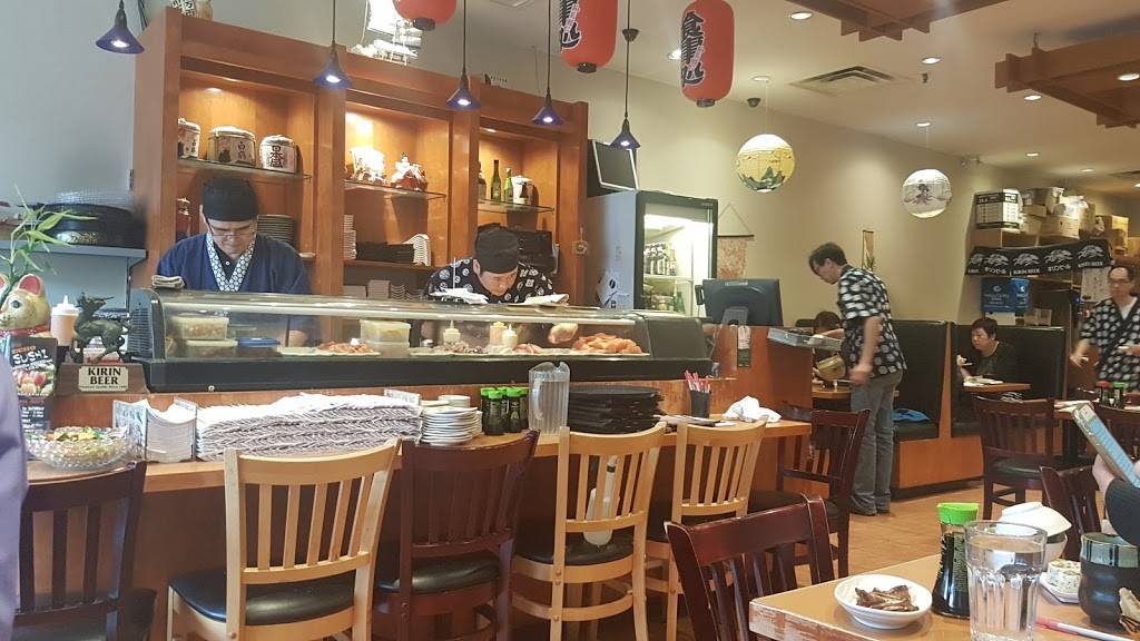 Echo Sushi | restaurant | 2036 Yonge St, Toronto, ON M4S 1Z9, Canada | 4163228861 OR +1 416-322-8861