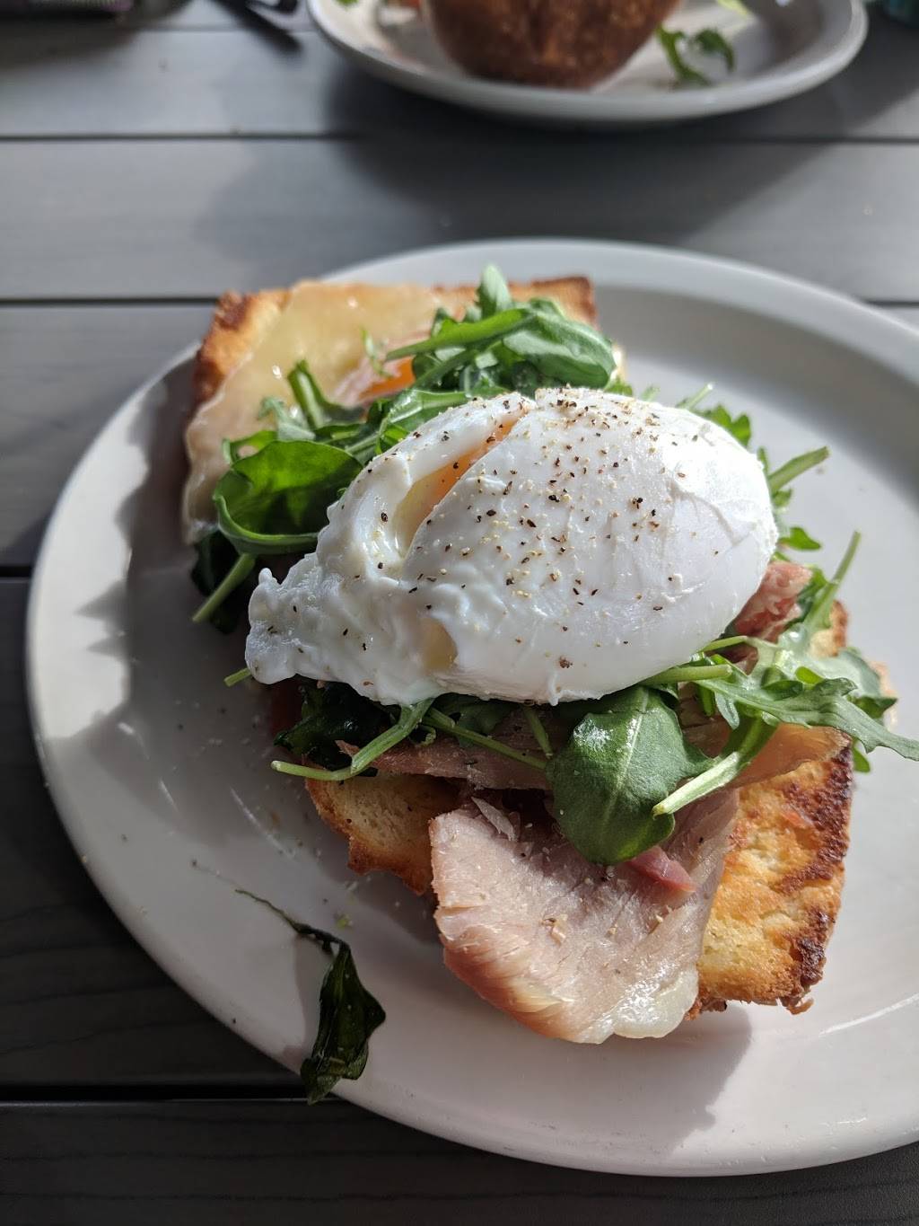 Northside Social Coffee & Wine | restaurant | 205 Park Ave, Falls Church, VA 22046, USA | 7039928650 OR +1 703-992-8650