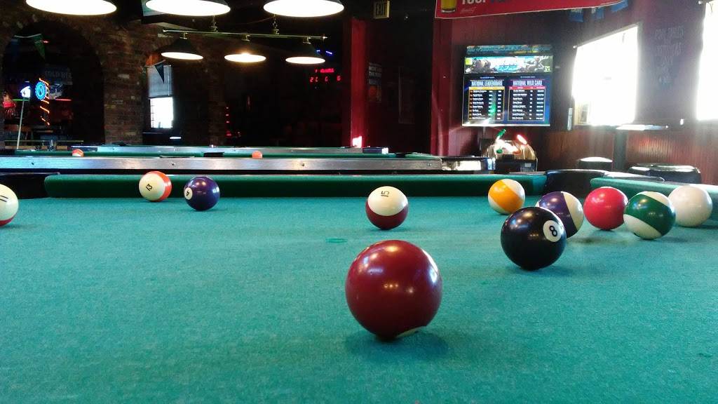 4Bs - Ballard Grill & Alehouse | restaurant | 4300 Leary Way NW, Seattle, WA 98107, USA | 2067829024 OR +1 206-782-9024