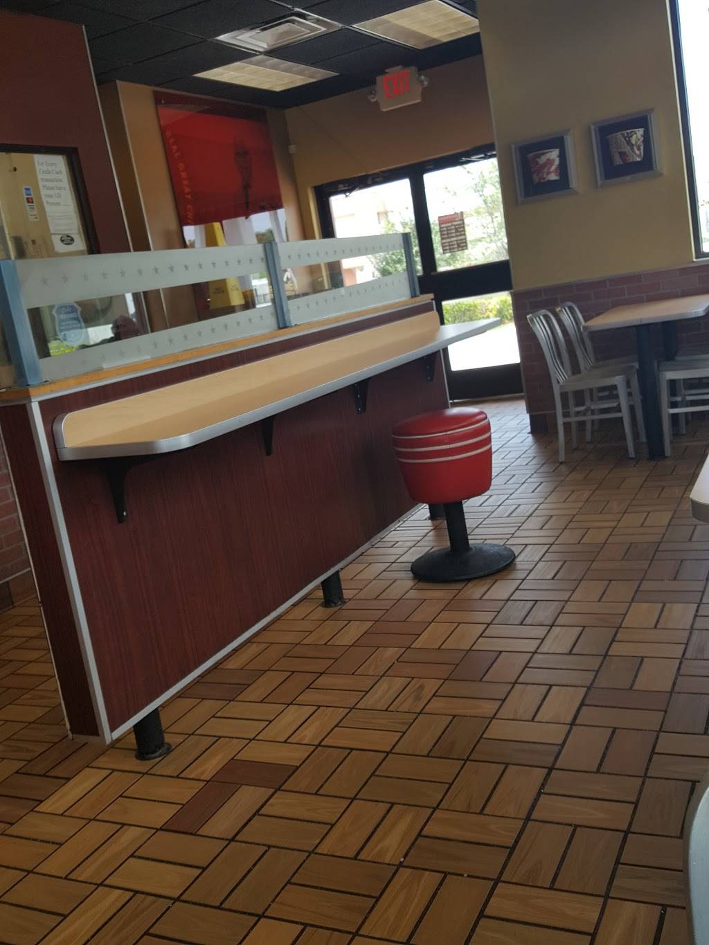 KFC | restaurant | 6195 NW 27th Ave, Miami, FL 33142, USA | 3056338397 OR +1 305-633-8397