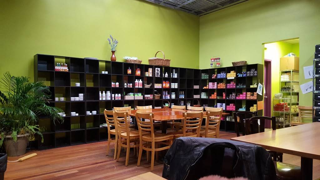 BGabs - Vegan Scratch Kitchen | restaurant | 1450 E 57th St, Chicago, IL 60637, USA | 7732561000 OR +1 773-256-1000