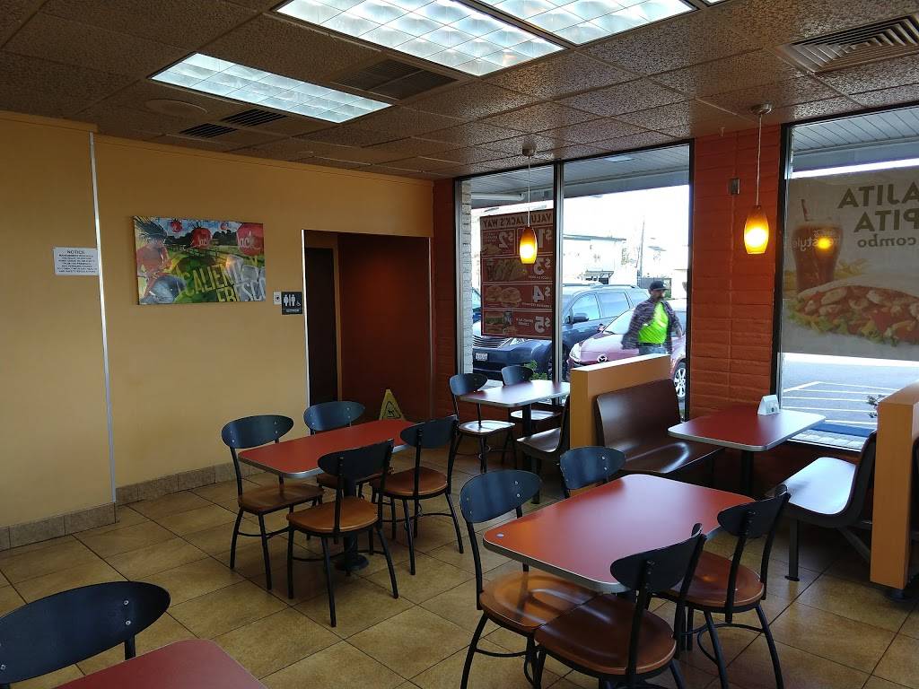 Jack in the Box | restaurant | 1451 S De Anza Blvd, Cupertino, CA 95014, USA | 4085154760 OR +1 408-515-4760