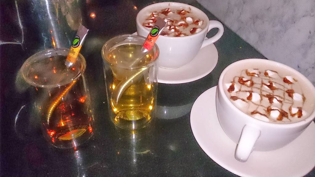 Leon Cafe and Lounge | restaurant | 2519 Cañada Blvd, Glendale, CA 91208, USA | 8182434585 OR +1 818-243-4585