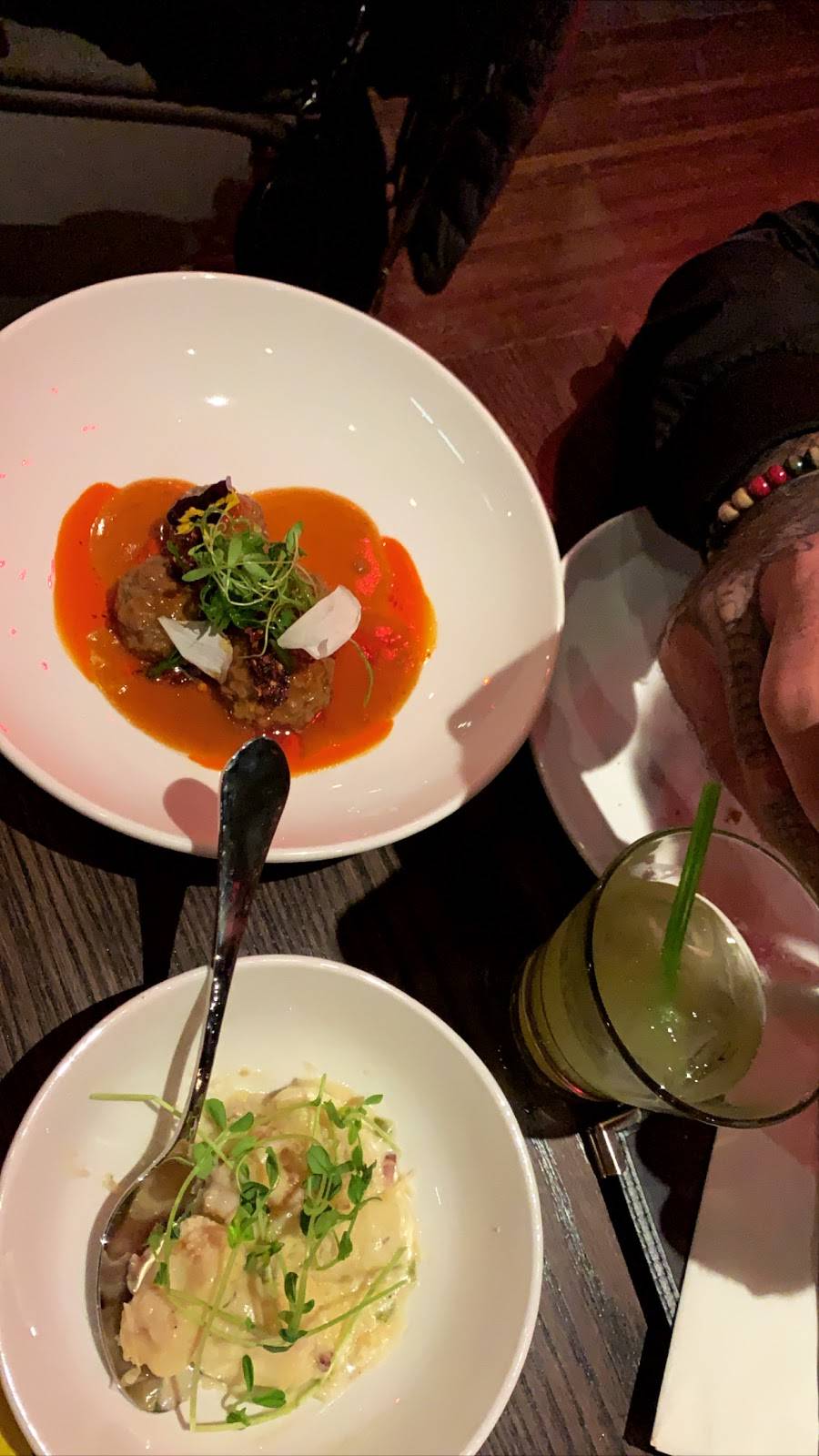 DarkHorse by Sals | restaurant | 10 N Livingston St, Madison, WI 53703, USA | 6083058885 OR +1 608-305-8885