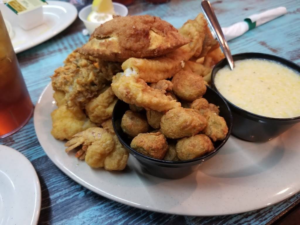 Blackbeards B & B Bar-B-Que | restaurant | 2209 N Slappey Blvd, Albany, GA 31701, USA | 2298786369 OR +1 229-878-6369