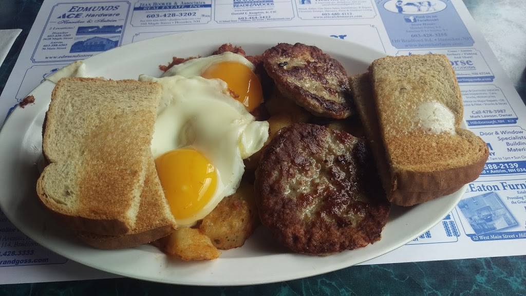 Hillsborough Diner | restaurant | 83 Henniker St, Hillsboro, NH 03244, USA | 6034643575 OR +1 603-464-3575