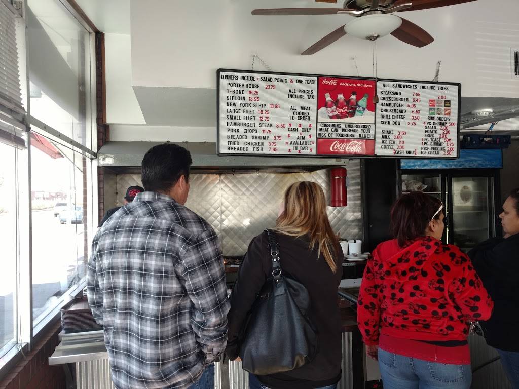 Columbine Steak House & Lounge | restaurant | 300 Federal Blvd, Denver, CO 80219, USA | 3039369110 OR +1 303-936-9110