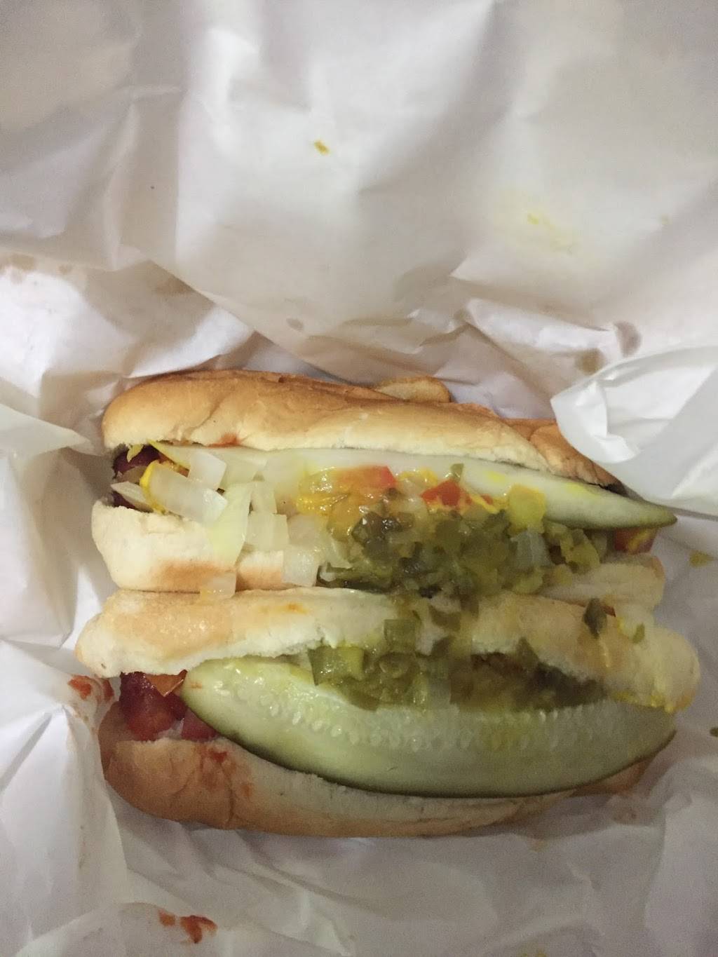 Babas Famous Steak & Lemonade | restaurant | 2101 E 71st St, Chicago, IL 60649, USA | 7733249000 OR +1 773-324-9000