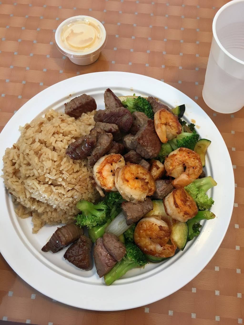 Hibachi Hut | restaurant | 2408 Ashley River Rd unit y, Charleston, SC 29414, USA | 8438726537 OR +1 843-872-6537