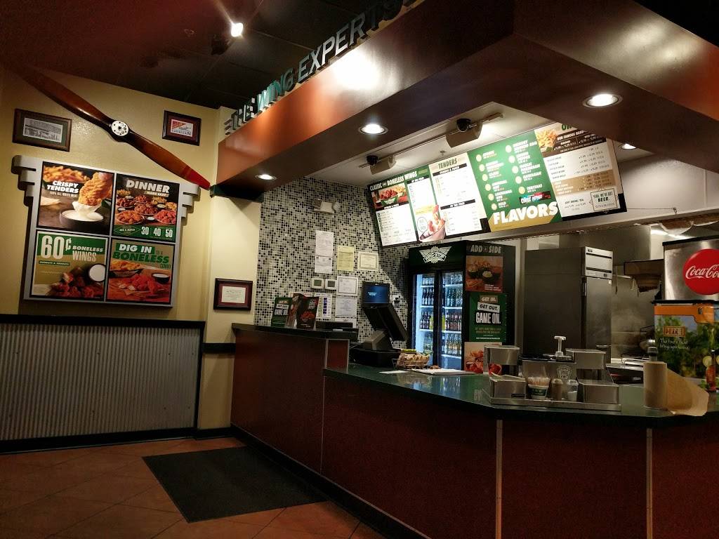 Wingstop | restaurant | 4865 N Broadway St, Knoxville, TN 37918, USA | 8652476218 OR +1 865-247-6218