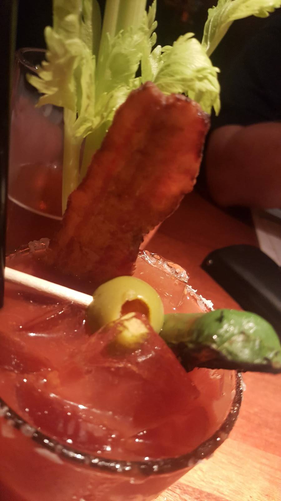 WR Restaurant and Caterer | restaurant | Valencia Marketplace, 25580 The Old Rd, Valencia, CA 91355, USA | 6612227565 OR +1 661-222-7565