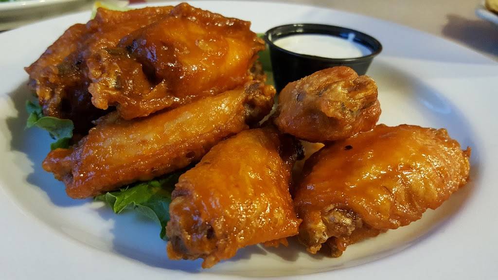 The Lodge Pub & Eatery | restaurant | 40 Breakneck Hill Rd, Lincoln, RI 02865, USA | 4017258510 OR +1 401-725-8510