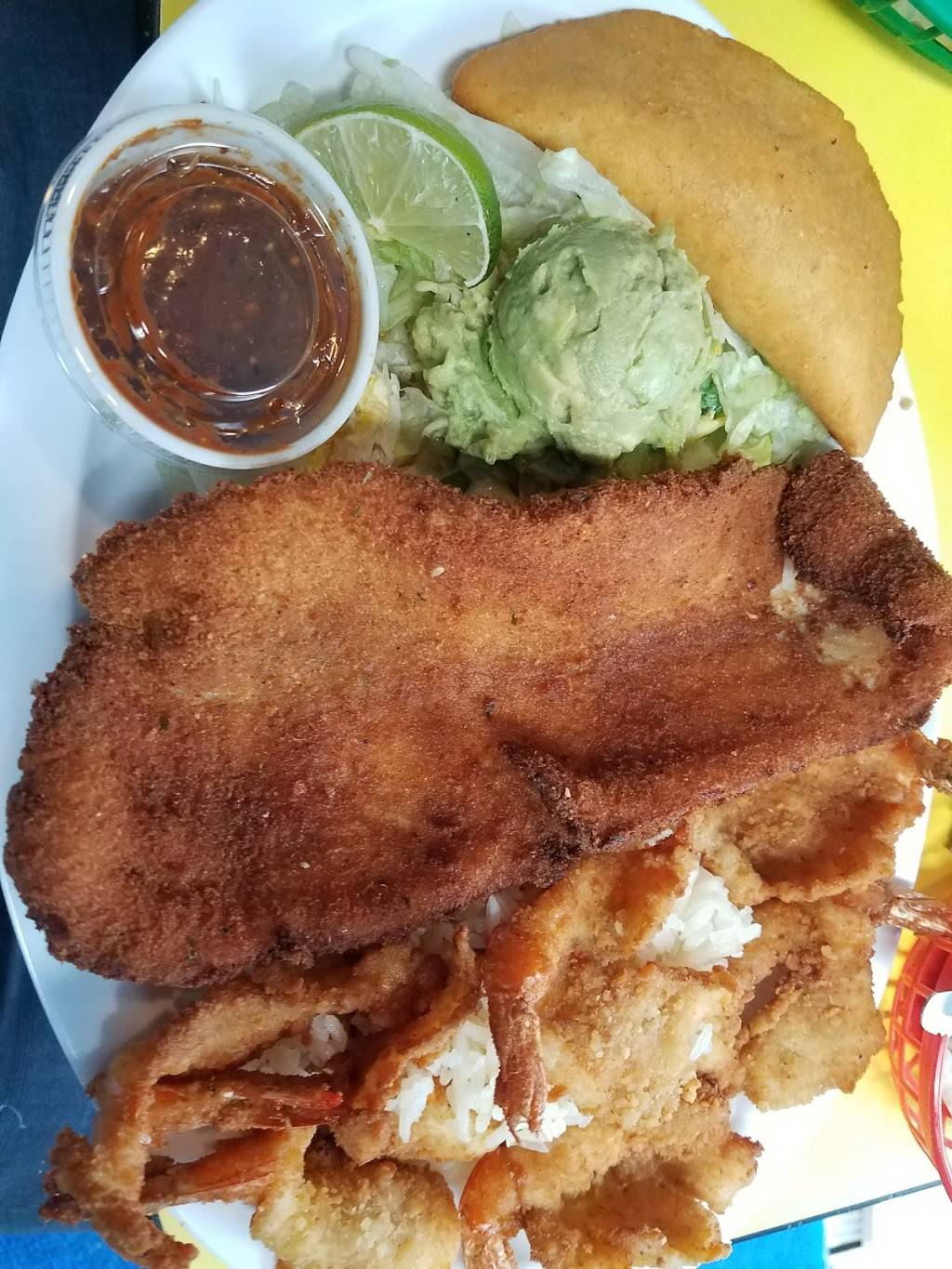 El Camaron Loco - Denver | restaurant | 775 Federal Blvd, Denver, CO 80204, USA | 3035730862 OR +1 303-573-0862