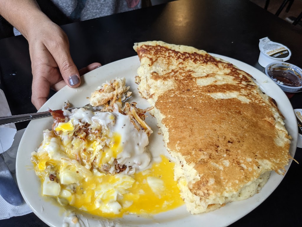 Brendas Cafe | restaurant | 3555 US-62, Mountain Home, AR 72653, USA | 8704925955 OR +1 870-492-5955