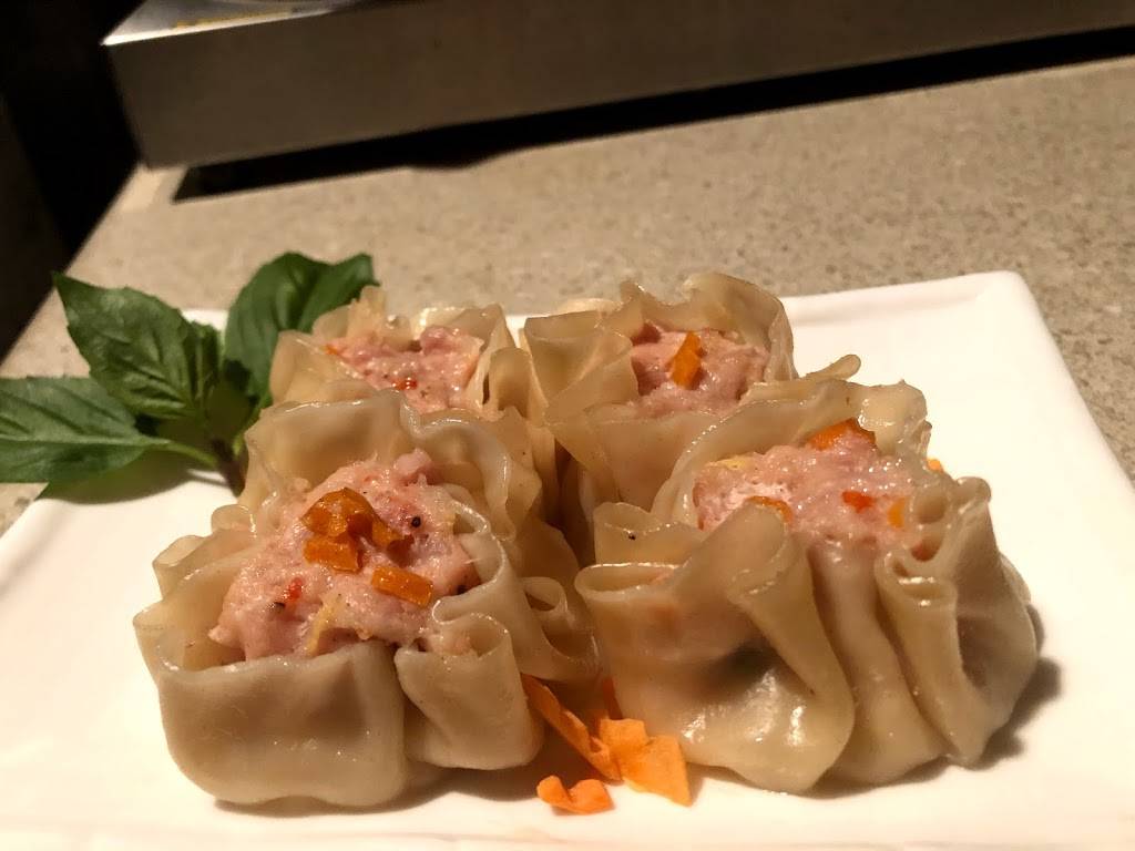 Thai Basil | restaurant | 4445 E Bay Dr # 301, Clearwater, FL 33764, USA | 7275326108 OR +1 727-532-6108