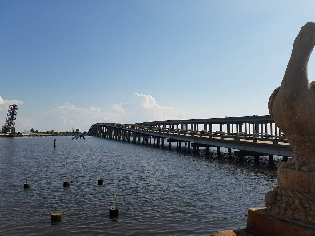 Middendorfs Manchac | restaurant | 30160 US-51, Akers, LA 70421, USA | 9853866666 OR +1 985-386-6666