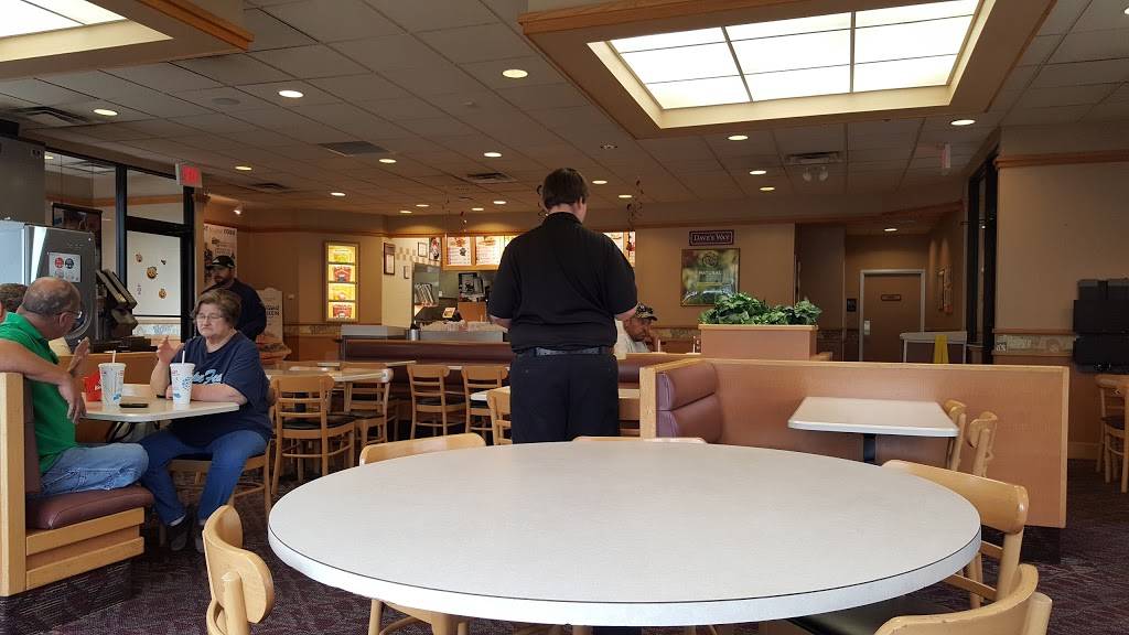 Wendys | restaurant | 5457 Gumtree Rd, Winston-Salem, NC 27107, USA | 3367690899 OR +1 336-769-0899